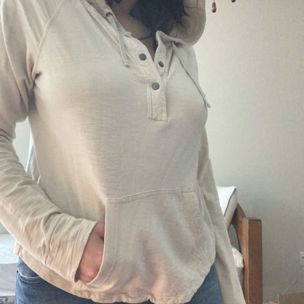 BRAND NEW PATAGONIA HOODIE